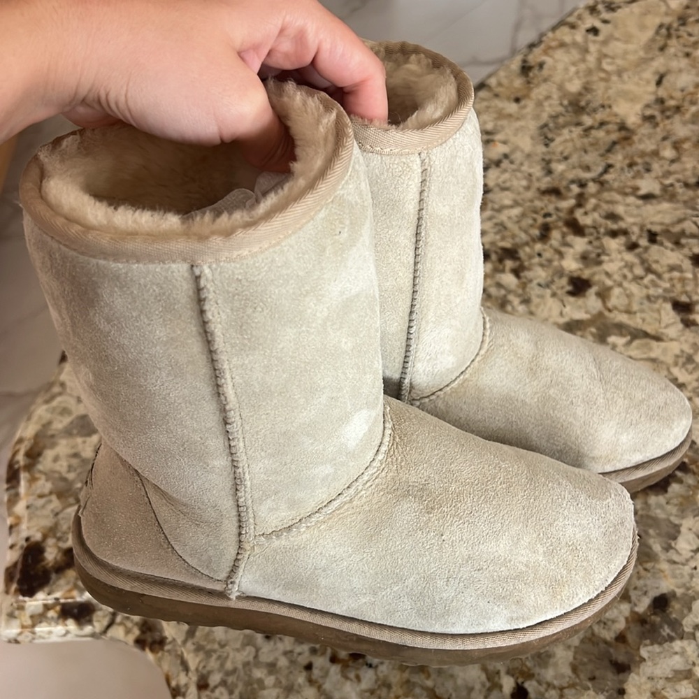 UGG Classic II Genuine Shearling Lined Short Boot (Sand)